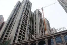 本地刚需.小区海悦华府三房朝南.证件齐全