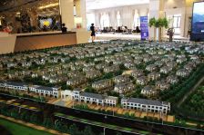 保利水韵长滩三期边户 花园大 200多万装修 位置好