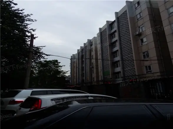 12中学宿舍实景图