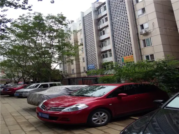12中学宿舍实景图