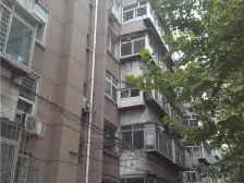 河北医科大学宿舍 4室2厅 南 北