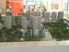 童梦天下 精装修 三房带主套 南北对流双阳台 格局方正