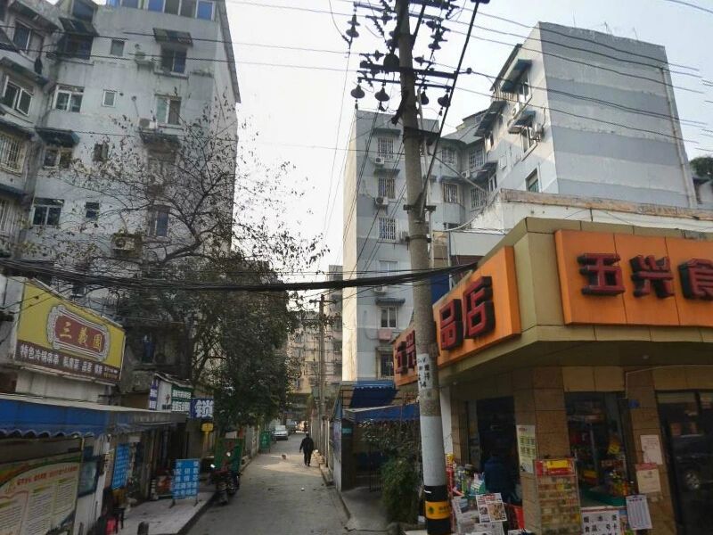 小区相关图