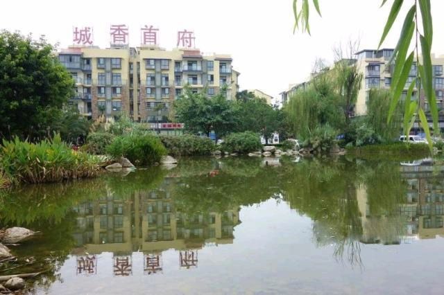 小区相关图