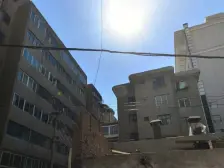 静宁路 贡元巷四室南北通透 停车便利 三洲开发家属院