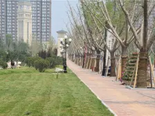 地铁口、河景房、两室家具家电齐全拎包入住