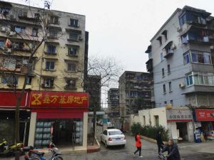 华油路51号 3室2厅 西南