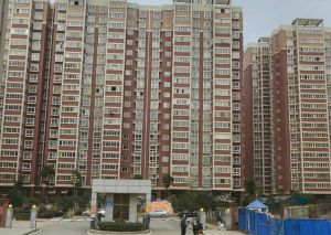 正地铁口 单位房 有架空层 小区安静