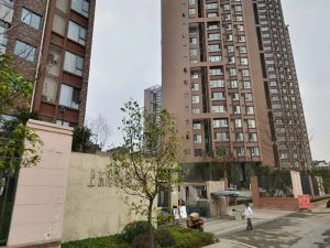 上东阳光美悦林3室1厅西南