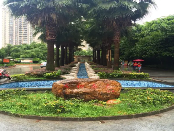 东和春天西区实景图