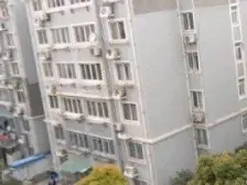 低楼层,满五年,有院子,精装修