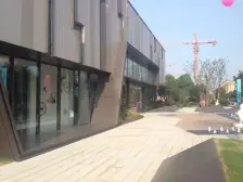 优步花园清水毛坯三房、楼层好、视野开阔,诚心出售,可以谈!