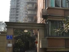 镋钯街1号3室1厅东
