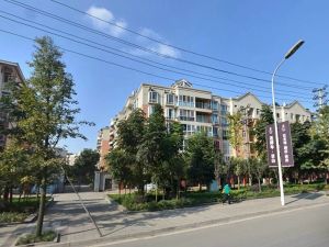 南河新城3室1厅东南