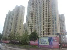 精装未住,一楼带院,四室一卫,还有独立一间活动室