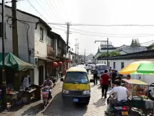 两房朝南客厅朝北实用二居 中间楼层 采光很好