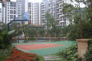 置信丽都花园A区4室2厅东南