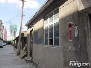 供销社家属院 3室1厅 南 北