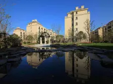 官邸罕见 独栋大花园 精装修400万带电梯 带两个车位