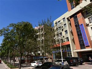 此房紧林建华东道,建设路,交通方便。
