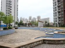 月光兰庭 三室一厅一卫 看房方便