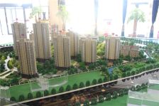 御桂园 精装三室 中间楼层 带储藏室 全天采光。