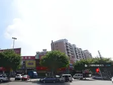 富怡花园精装修3房,楼层好,业主诚心出售。