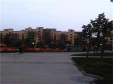 上下跃层 南北双露台 带车库地下室