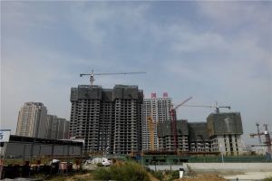 应 天 门 精装电梯小两室 随时看房