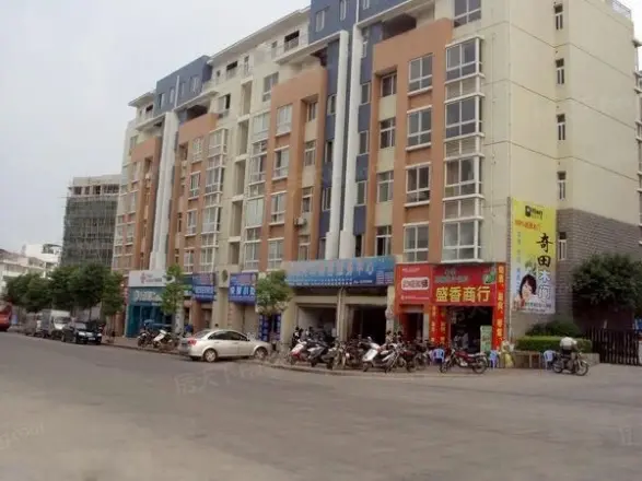 蔚蓝半岛实景图