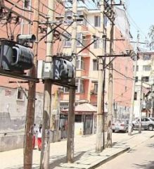 大学路 步梯中层 到校近 满五唯一 出席方便 交通便利