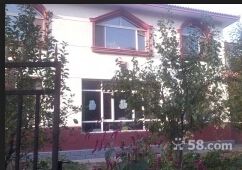 05年地暖房 一楼带院 精装修 三居两卫 满五唯一