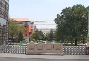 八一住宅小区5室3厅南北