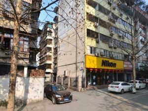 布后街8号2室1厅南北