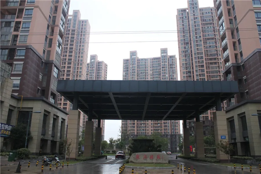 单价3万的景瑞宸运天赋旁聚湖雅苑精装刚需两房 高层满五有钥匙