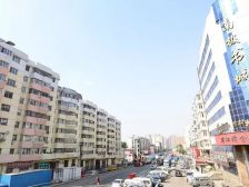此房前方无遮挡,采光好,视野好。交通方便。