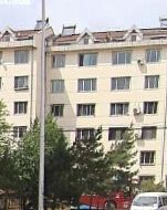 胜利街片内 到校距离近 好楼层 小区环境好