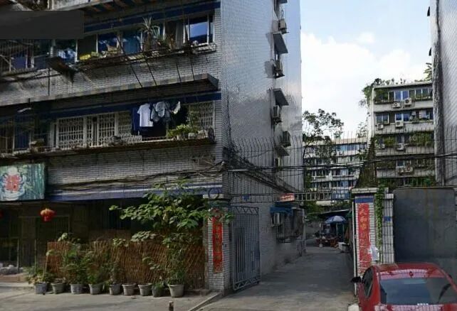 小区相关图