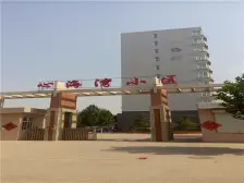 此房简单装修,低楼层出入方便,南北通透