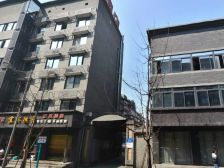 大庆路93号3室1厅南北
