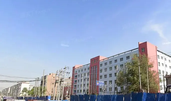 东方服装厂家属院实景图