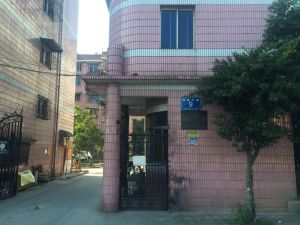 西藏卫生厅藏药研究所住宅 4室2厅 南 北