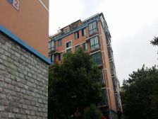 南部新城,04年商品房,满五,看房方便,诚心卖
