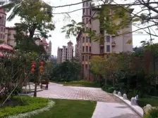 绿茵温莎堡大复式 只算一层面积 六房 实用率大