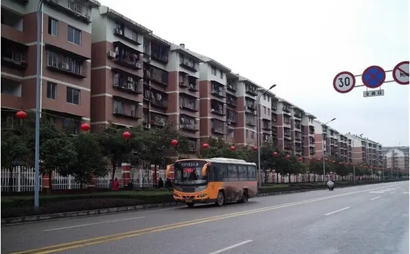 礼嘉白马小区实景图