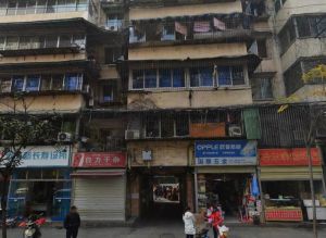莹华寺街27号 5室1厅 南