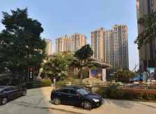 天悦府 4室2厅 南 北