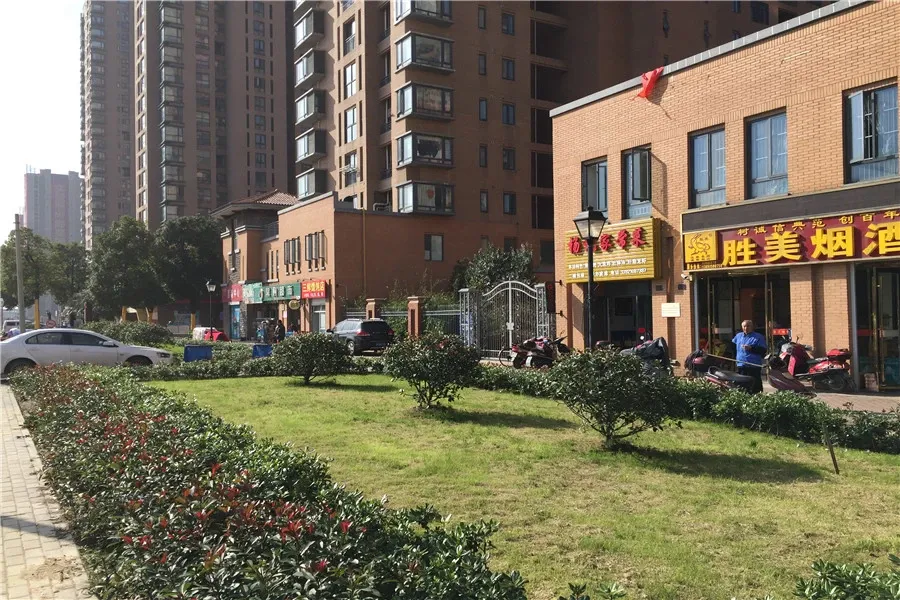 刚需必看房 泰盈八千里 84平2室 2厅 精装修 拎包入住