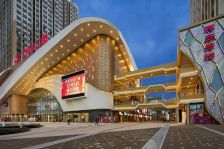 安吉万达4房2厅精装135万