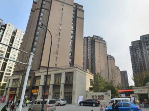 光华逸家3室1厅南
